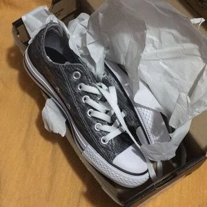 Women’s converse shoes
